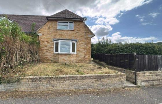 The property requires a program of refurbishment in Swindon photo
