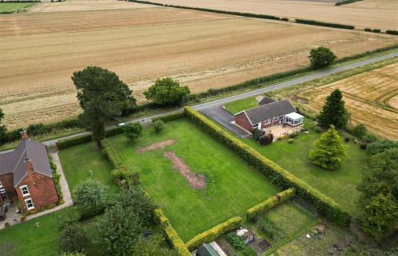 Land for sale in Louth photo