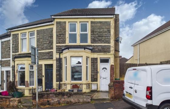 House for updating in Staple Hill photo