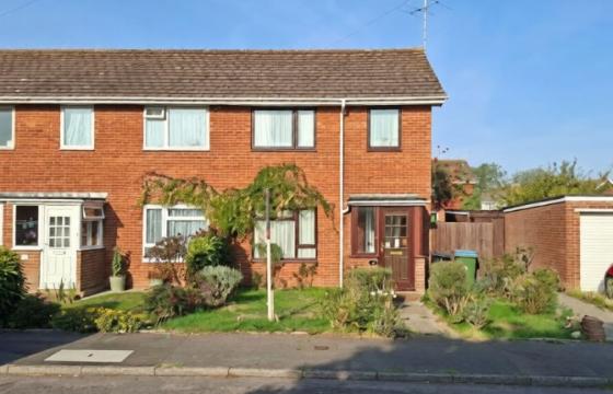 House in Need of Modernisation in Arundel photo