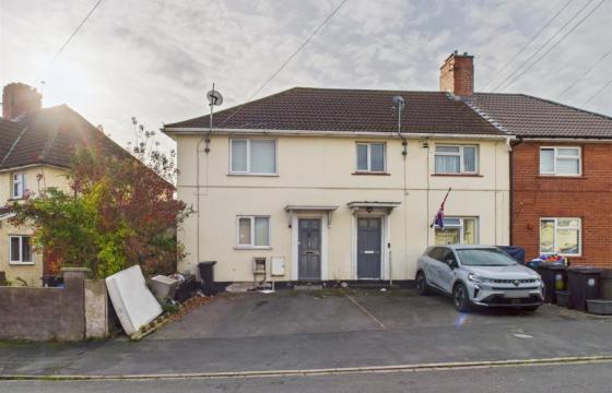 HOUSE | COSMETIC UPDATING in Knowle photo